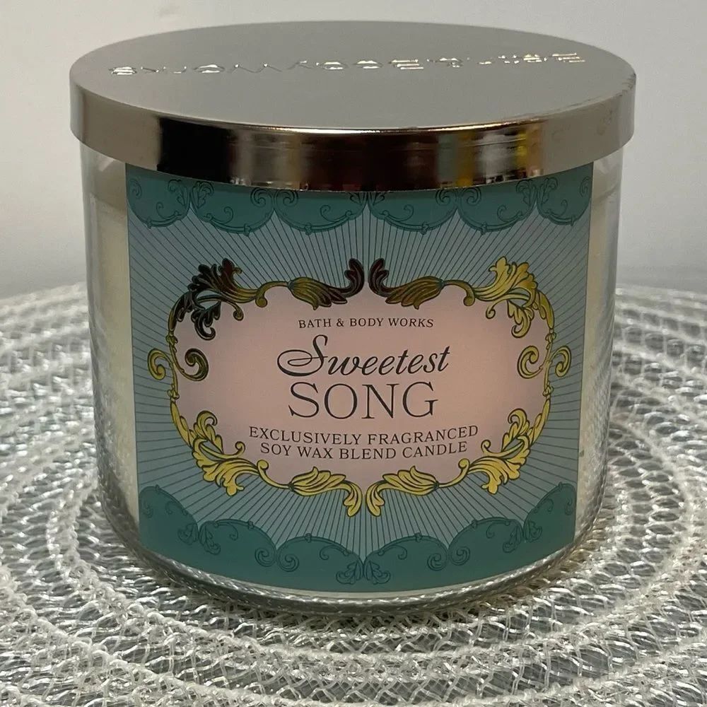 BBW Sweetest Song 3 Wick Scented Candle NWT